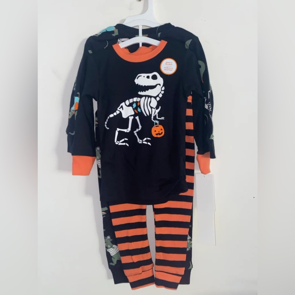 NWT Halloween Just One You Size 18 Months